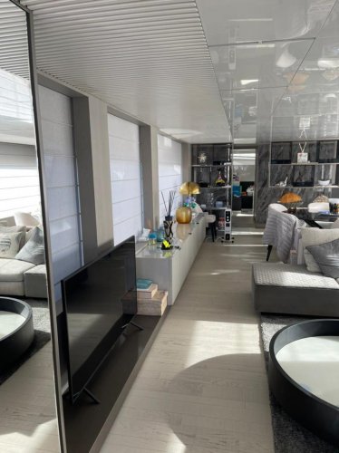 Ferretti 850
