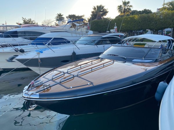 Rivarama 44