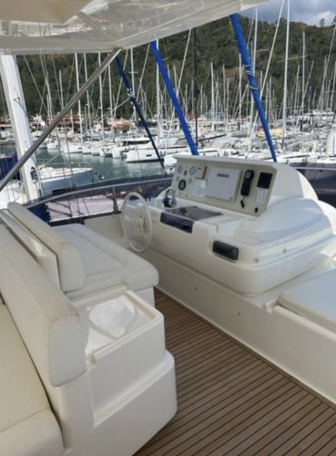 Ferretti 800